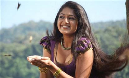சிறுவனுக்கு ஜோடியான மேக்னா